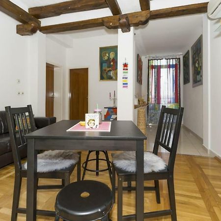 Ferienwohnung Little Place Near Sea Apartman Jesenice  Exterior foto