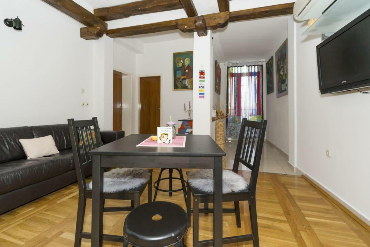 Ferienwohnung Little Place Near Sea Apartman Jesenice  Exterior foto