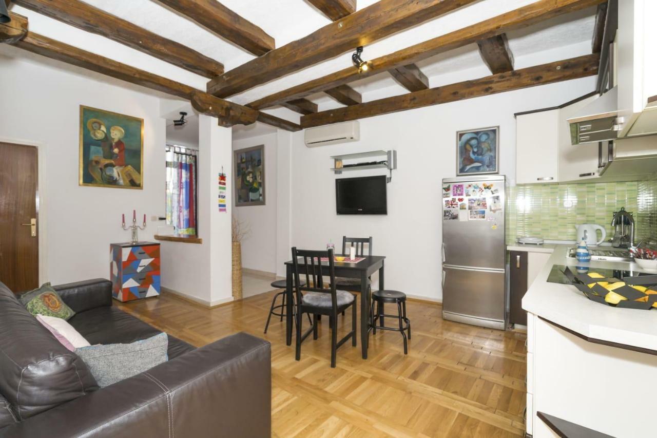 Ferienwohnung Little Place Near Sea Apartman Jesenice  Exterior foto