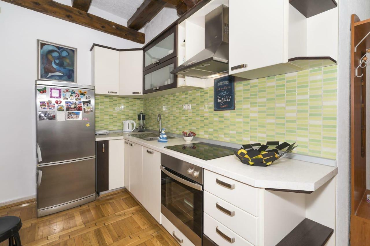 Ferienwohnung Little Place Near Sea Apartman Jesenice  Exterior foto