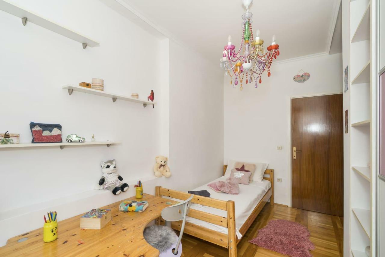 Ferienwohnung Little Place Near Sea Apartman Jesenice  Exterior foto